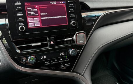 Toyota Camry, 2022 год, 3 730 000 рублей, 9 фотография