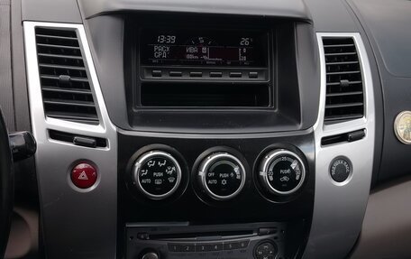 Mitsubishi Pajero Sport II рестайлинг, 2014 год, 1 777 000 рублей, 11 фотография