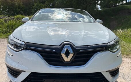 Renault Megane IV, 2018 год, 1 000 000 рублей, 12 фотография
