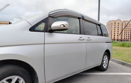 Toyota ISis I, 2011 год, 1 200 000 рублей, 7 фотография