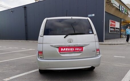 Toyota ISis I, 2011 год, 1 200 000 рублей, 2 фотография