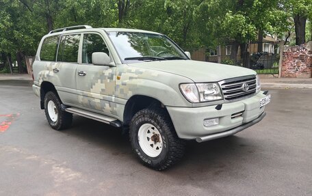 Toyota Land Cruiser 100 рестайлинг 2, 2002 год, 2 999 999 рублей, 3 фотография