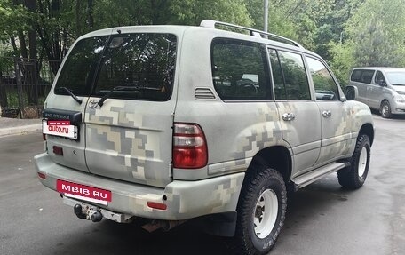Toyota Land Cruiser 100 рестайлинг 2, 2002 год, 2 999 999 рублей, 6 фотография