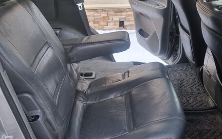 Toyota Land Cruiser 100 рестайлинг 2, 2002 год, 2 999 999 рублей, 18 фотография