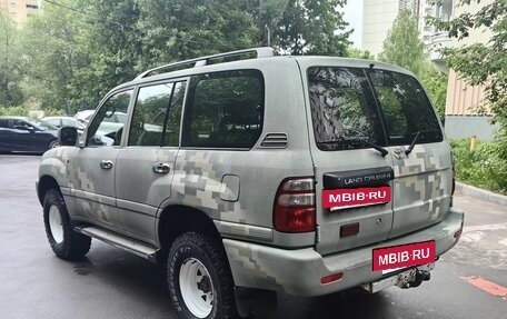 Toyota Land Cruiser 100 рестайлинг 2, 2002 год, 2 999 999 рублей, 7 фотография