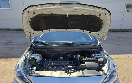 Hyundai Solaris II рестайлинг, 2014 год, 780 000 рублей, 11 фотография