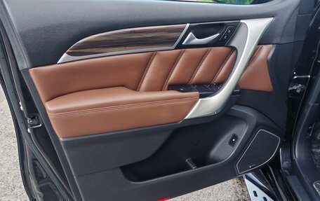 Haval H9 I рестайлинг, 2018 год, 2 700 000 рублей, 9 фотография