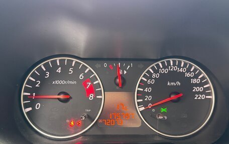 Nissan Note II рестайлинг, 2011 год, 800 000 рублей, 10 фотография
