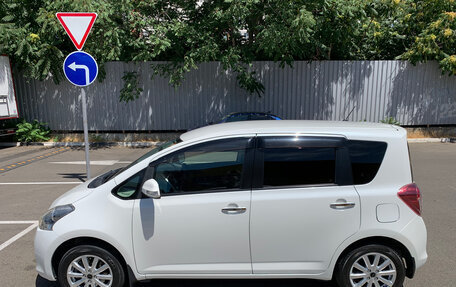 Toyota Ractis I, 2010 год, 980 000 рублей, 3 фотография