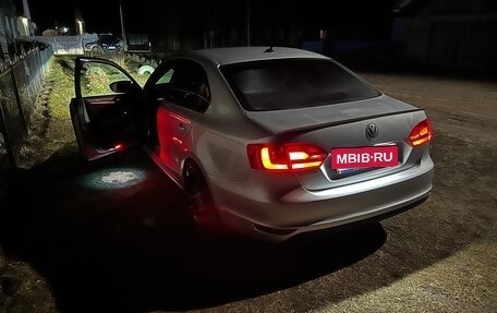 Volkswagen Jetta VI, 2013 год, 945 000 рублей, 5 фотография
