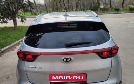 KIA Sportage IV рестайлинг, 2018 год, 2 300 000 рублей, 5 фотография
