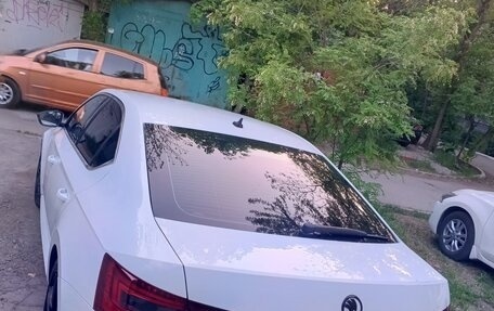 Skoda Superb III рестайлинг, 2016 год, 1 800 000 рублей, 5 фотография