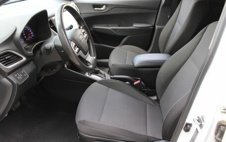 Hyundai Solaris II рестайлинг, 2017 год, 1 035 000 рублей, 19 фотография