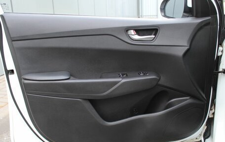 Hyundai Solaris II рестайлинг, 2017 год, 1 035 000 рублей, 21 фотография