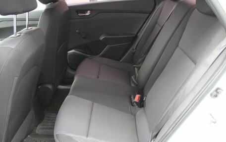Hyundai Solaris II рестайлинг, 2017 год, 1 035 000 рублей, 22 фотография