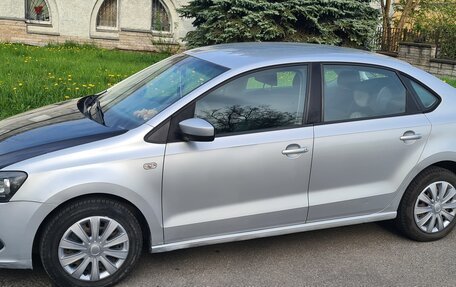 Volkswagen Polo VI (EU Market), 2011 год, 550 000 рублей, 1 фотография