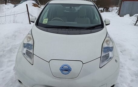 Nissan Leaf I, 2011 год, 700 000 рублей, 1 фотография