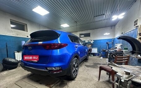 KIA Sportage IV рестайлинг, 2019 год, 2 700 000 рублей, 4 фотография