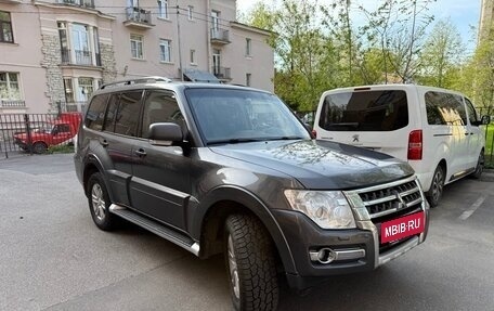 Mitsubishi Pajero IV, 2018 год, 3 400 000 рублей, 2 фотография