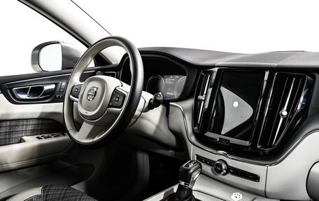 Volvo XC60 II, 2020 год, 3 898 000 рублей, 9 фотография