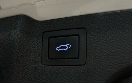 Hyundai Santa Fe III рестайлинг, 2018 год, 2 680 000 рублей, 26 фотография