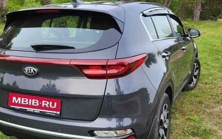 KIA Sportage IV рестайлинг, 2021 год, 2 700 000 рублей, 5 фотография