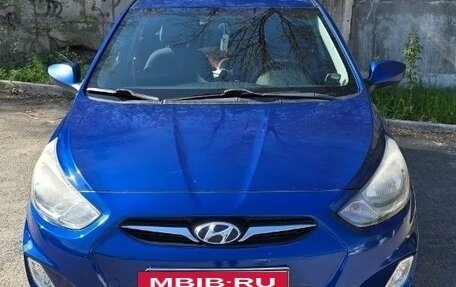 Hyundai Solaris II рестайлинг, 2011 год, 980 000 рублей, 26 фотография