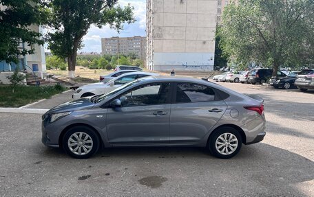 Hyundai Solaris II рестайлинг, 2021 год, 1 850 000 рублей, 3 фотография