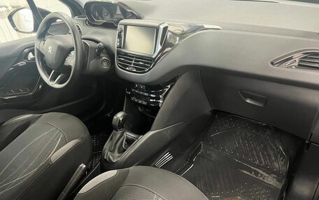Peugeot 208 II, 2013 год, 585 000 рублей, 11 фотография