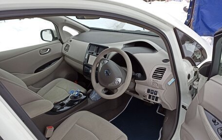 Nissan Leaf I, 2011 год, 700 000 рублей, 2 фотография