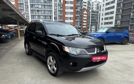 Mitsubishi Outlander III рестайлинг 3, 2008 год, 900 000 рублей, 8 фотография