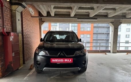 Mitsubishi Outlander III рестайлинг 3, 2008 год, 900 000 рублей, 2 фотография