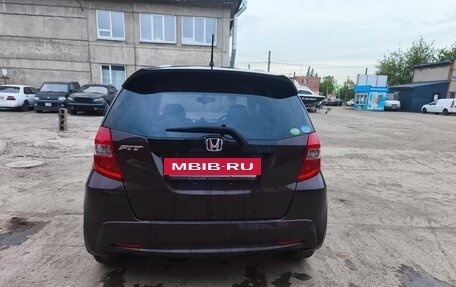 Honda Fit III, 2011 год, 900 000 рублей, 2 фотография