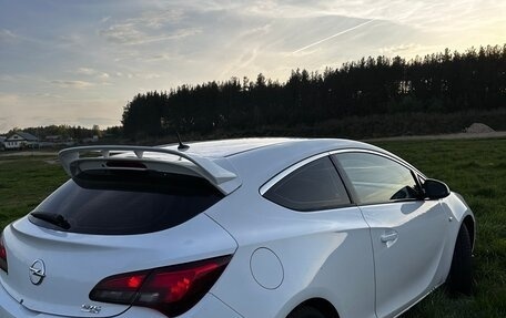 Opel Astra J, 2013 год, 840 000 рублей, 1 фотография