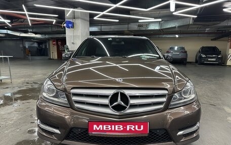 Mercedes-Benz C-Класс, 2013 год, 1 600 000 рублей, 1 фотография