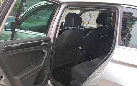 Volkswagen Tiguan II, 2018 год, 2 050 000 рублей, 7 фотография
