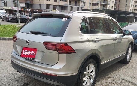 Volkswagen Tiguan II, 2018 год, 2 050 000 рублей, 3 фотография