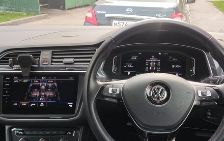 Volkswagen Tiguan II, 2018 год, 2 050 000 рублей, 13 фотография