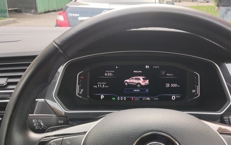 Volkswagen Tiguan II, 2018 год, 2 050 000 рублей, 12 фотография