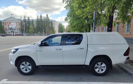 Toyota Hilux VIII, 2018 год, 2 700 000 рублей, 6 фотография