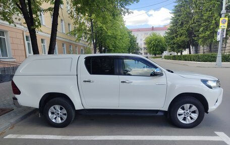 Toyota Hilux VIII, 2018 год, 2 700 000 рублей, 3 фотография