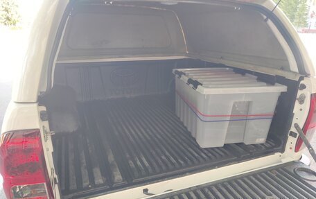 Toyota Hilux VIII, 2018 год, 2 700 000 рублей, 11 фотография