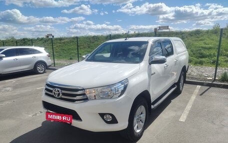 Toyota Hilux VIII, 2018 год, 2 700 000 рублей, 12 фотография