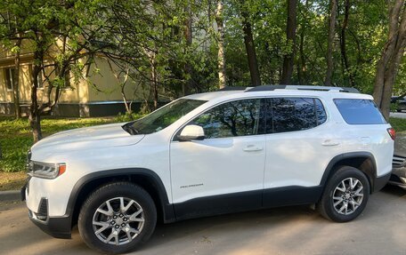 GMC Acadia II, 2020 год, 2 950 000 рублей, 3 фотография