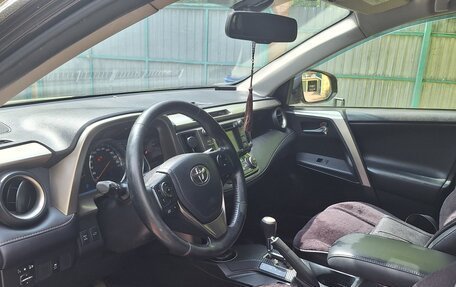 Toyota RAV4, 2013 год, 1 850 000 рублей, 2 фотография