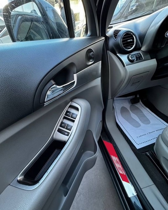 Chevrolet Orlando, 2013 год, 1 099 000 рублей, 7 фотография