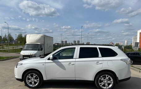 Mitsubishi Outlander III рестайлинг 3, 2012 год, 1 410 000 рублей, 7 фотография