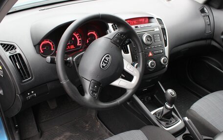 KIA cee'd I рестайлинг, 2010 год, 822 000 рублей, 10 фотография