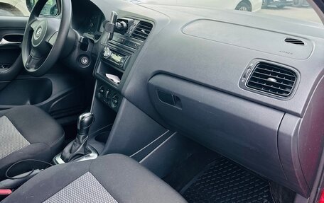 Volkswagen Polo VI (EU Market), 2012 год, 750 000 рублей, 24 фотография