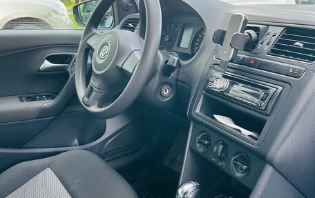 Volkswagen Polo VI (EU Market), 2012 год, 750 000 рублей, 25 фотография